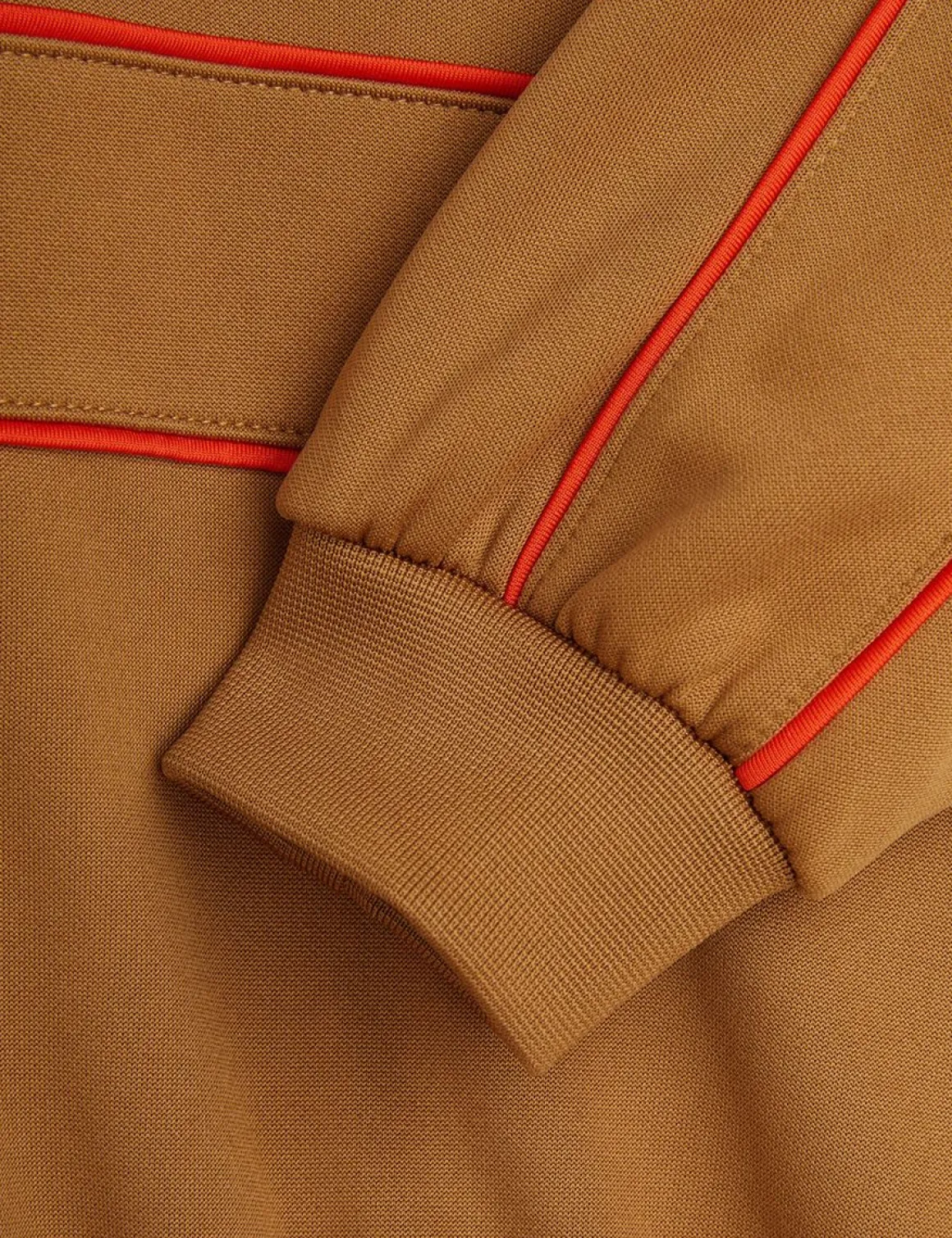 Besesaka Half-Zip Hoodie