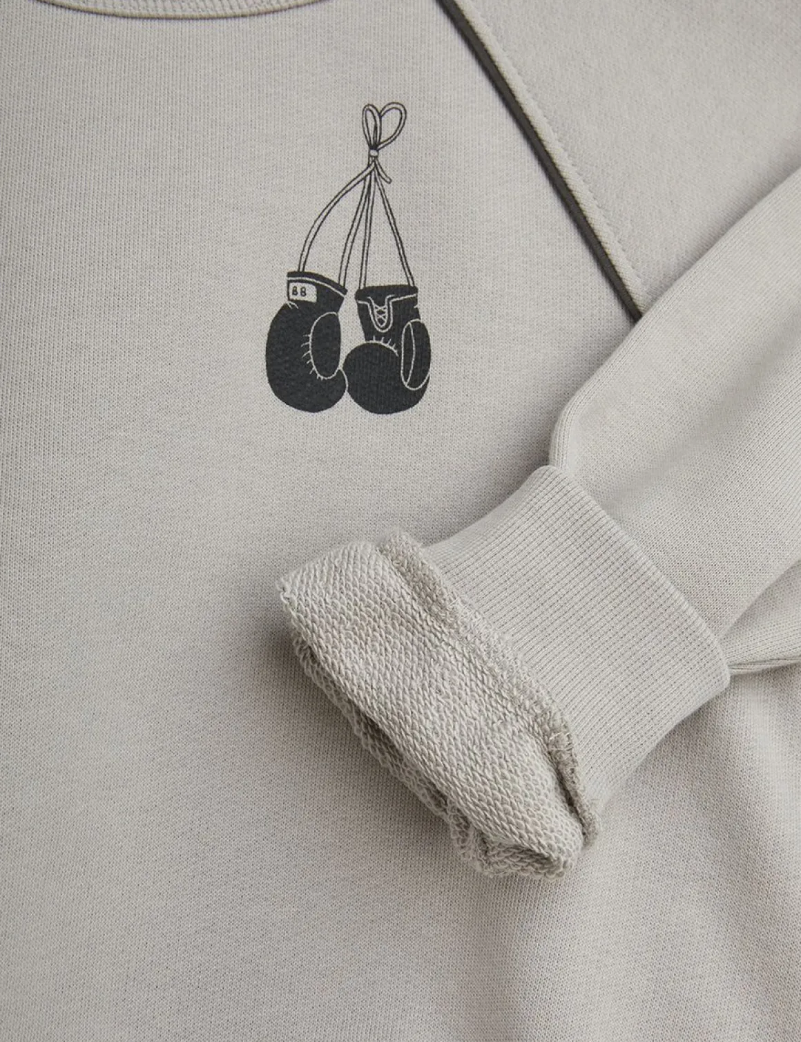 Besesaka Sweatshirt