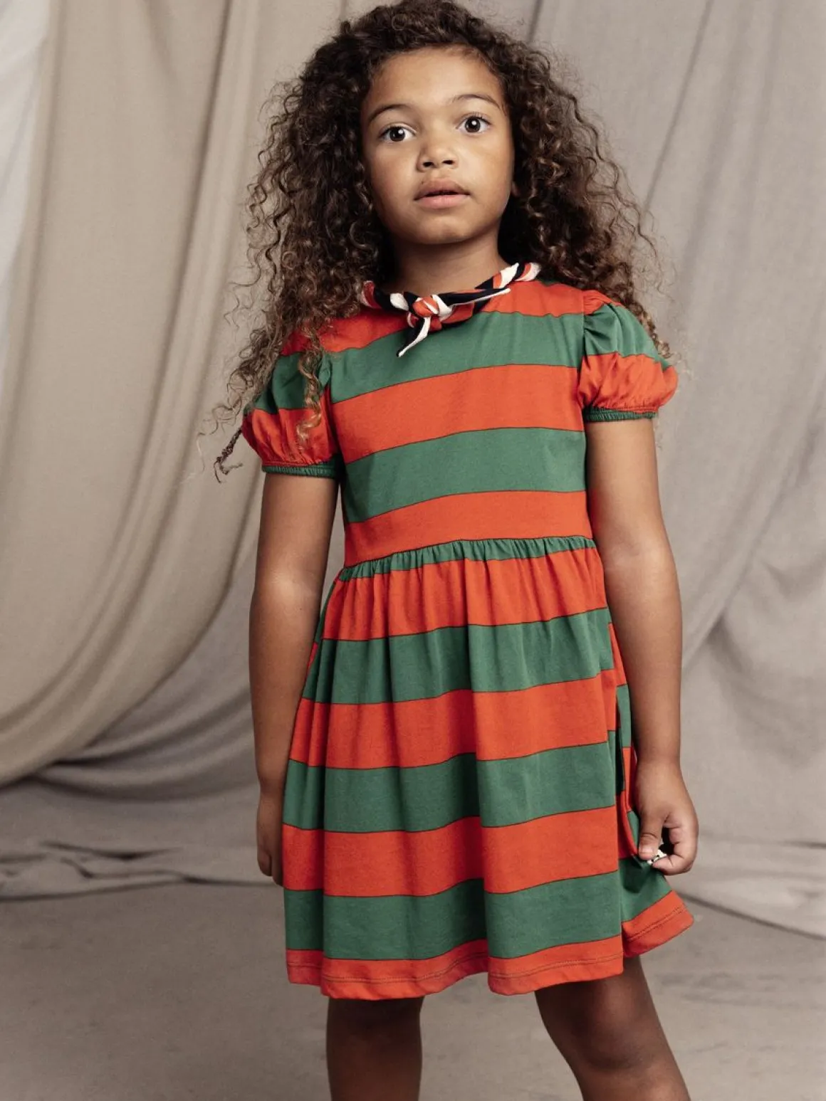 Stripe Puffärmad Klänning